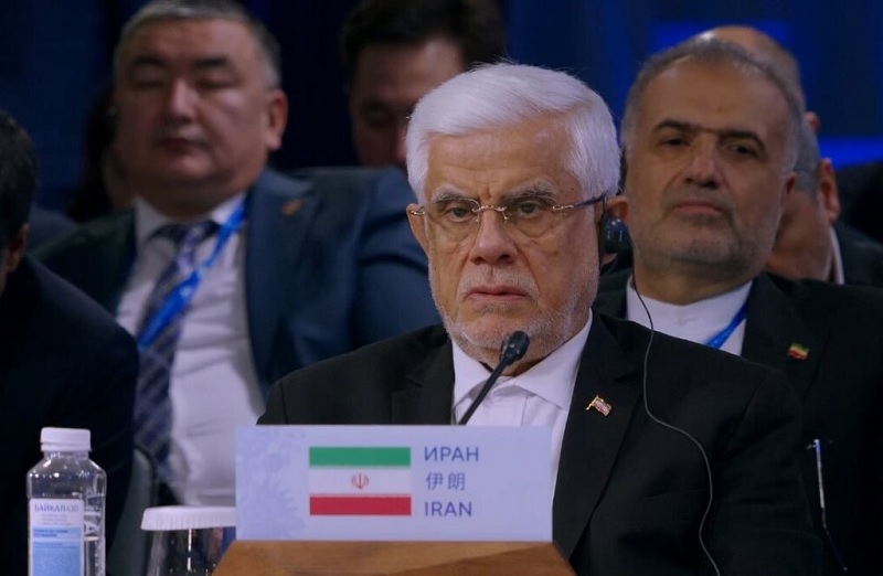 عارف: جمهوری اسلامی در اجرای تصمیمات اجلاس تیانجین مشارکت می‌کند/ ایران از تأسیس بانک توسعه سازمان همکاری شانگهای حمایت می‌کند